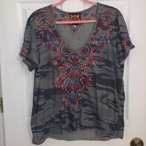 JW Johnny Was Los Angeles Zebra Embroidered Tee